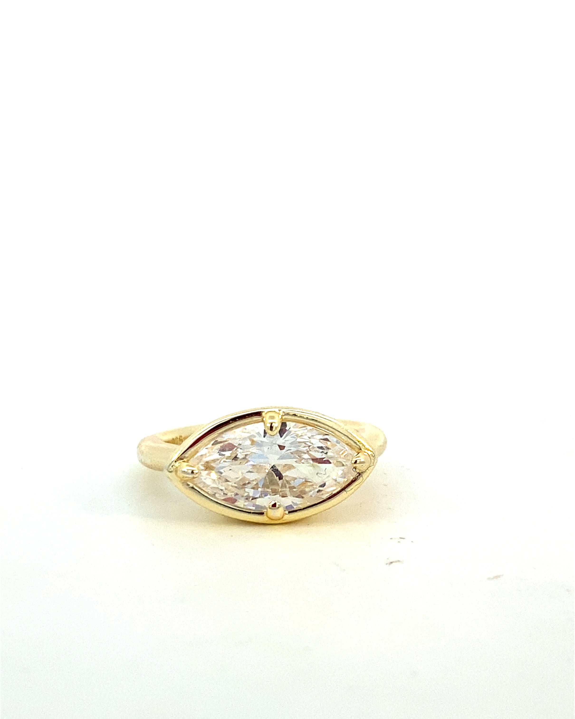 Marquis Compass Prong pinky ring ￼