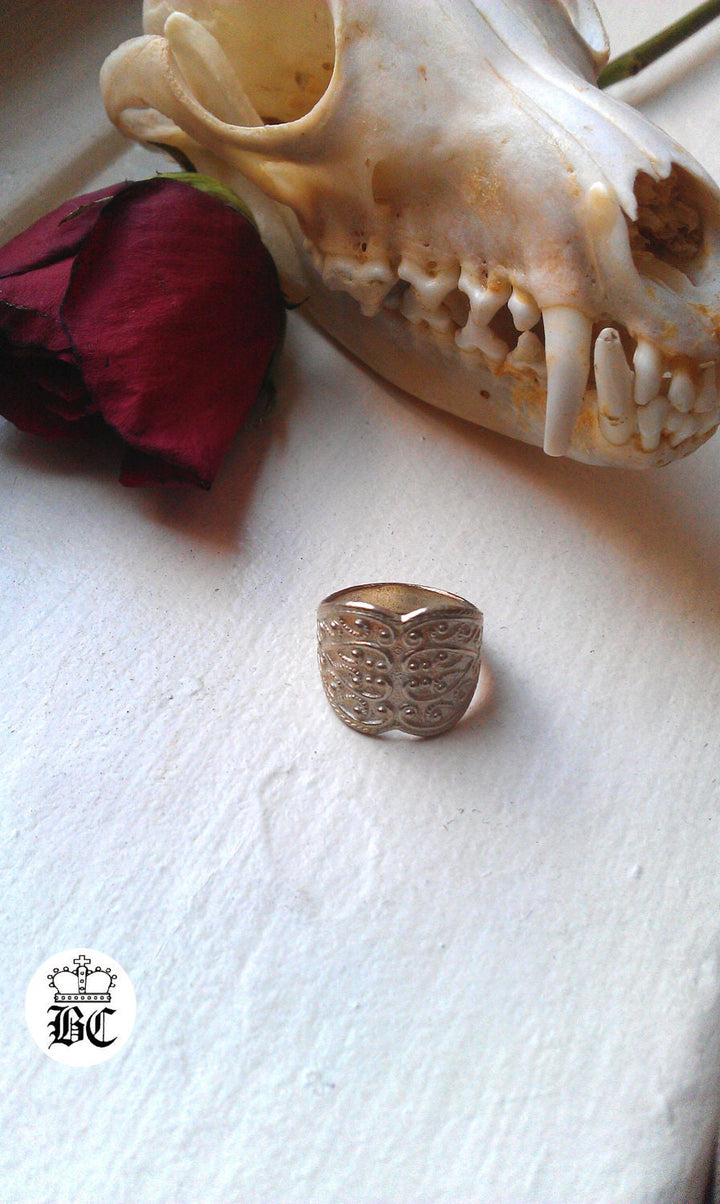 Barcelona Ring (Silver). Shield Statement Ring. Jewelry Gift.