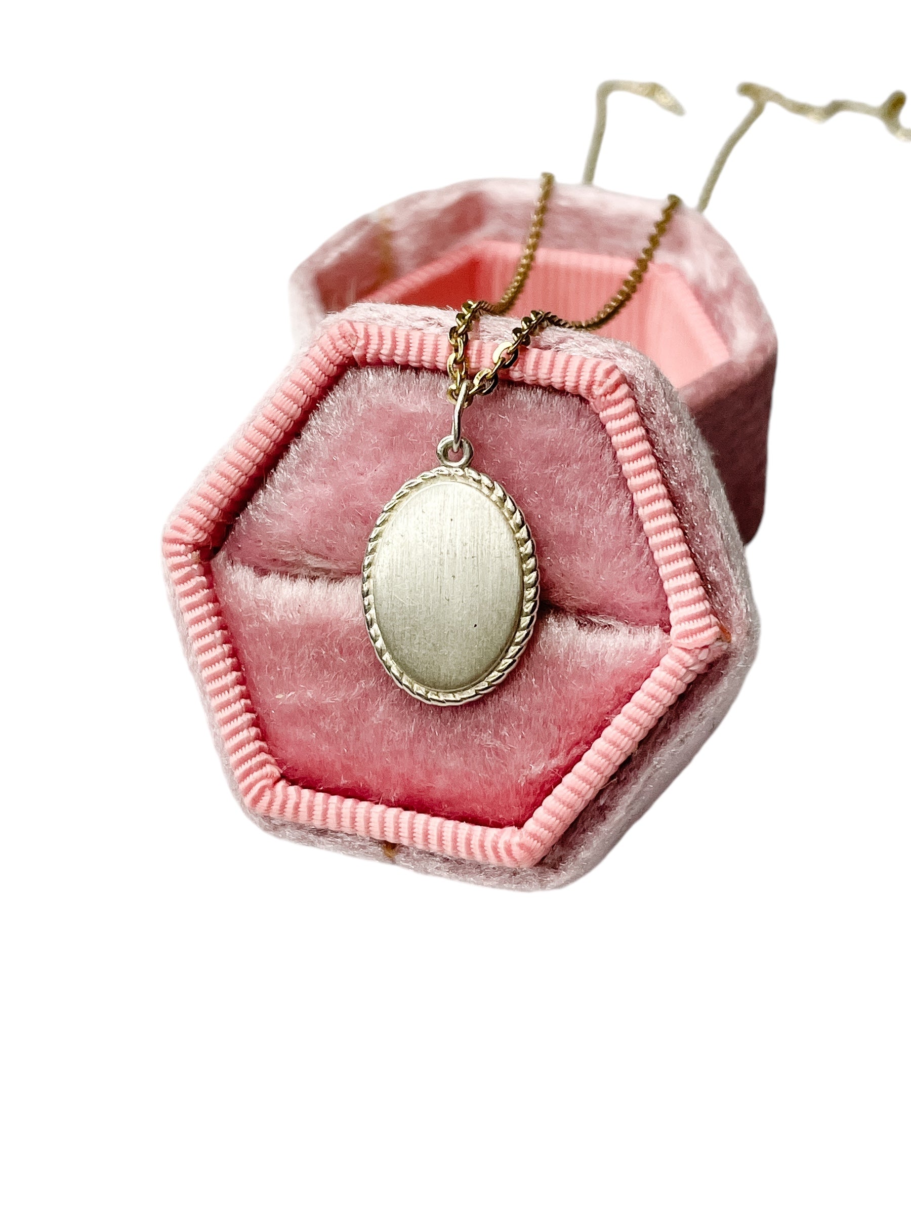 Oval Engravable Charm