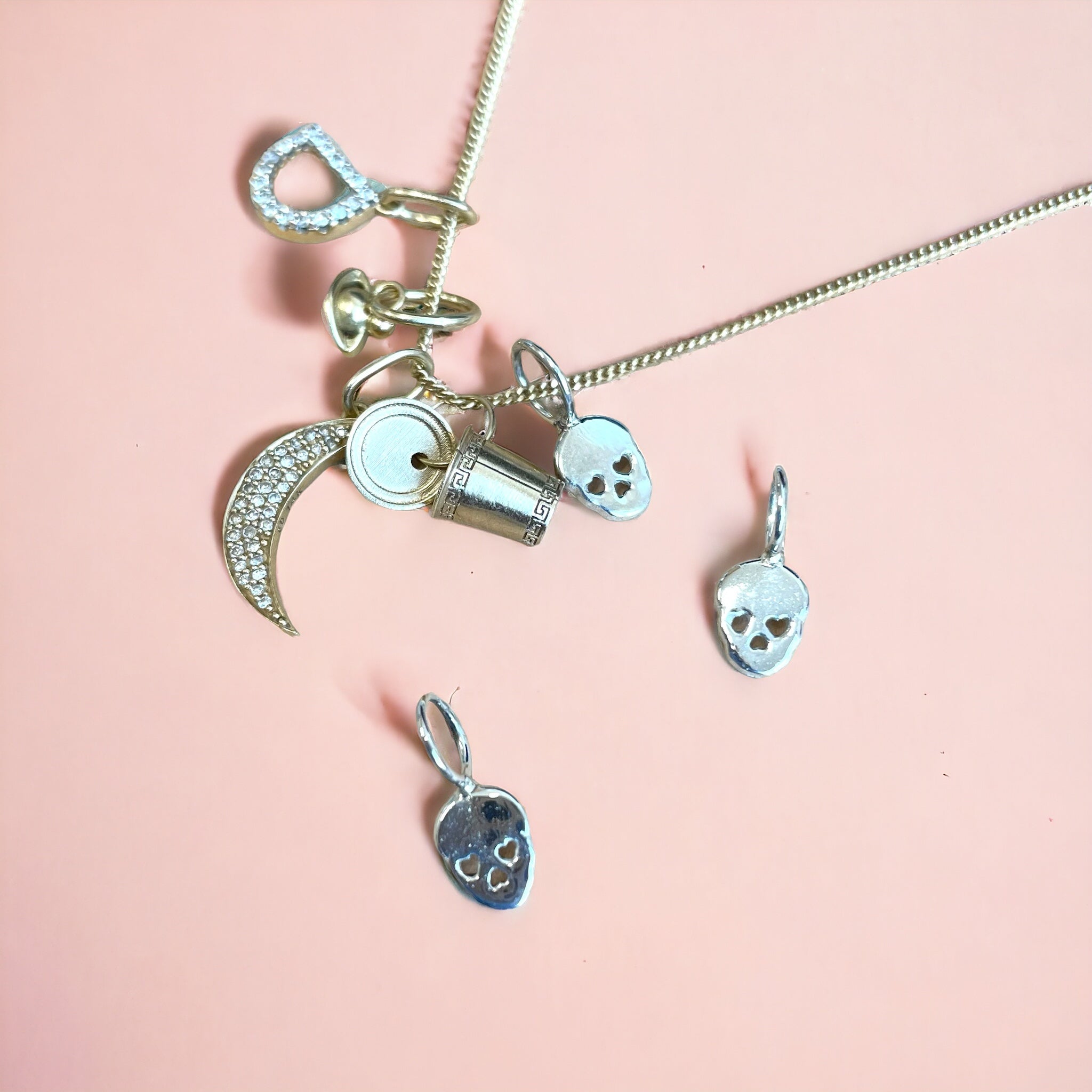 Heart Eyes Skull Charm