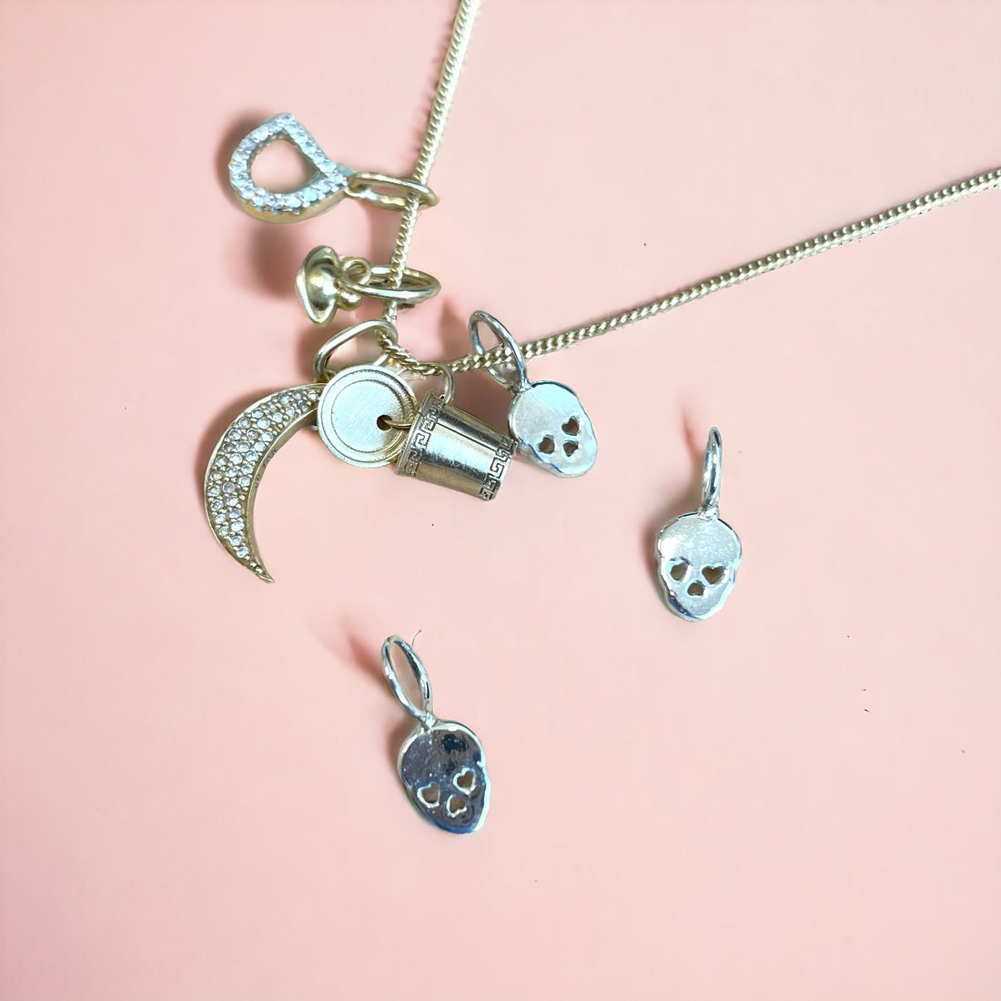 Heart Eyes Skull Charm