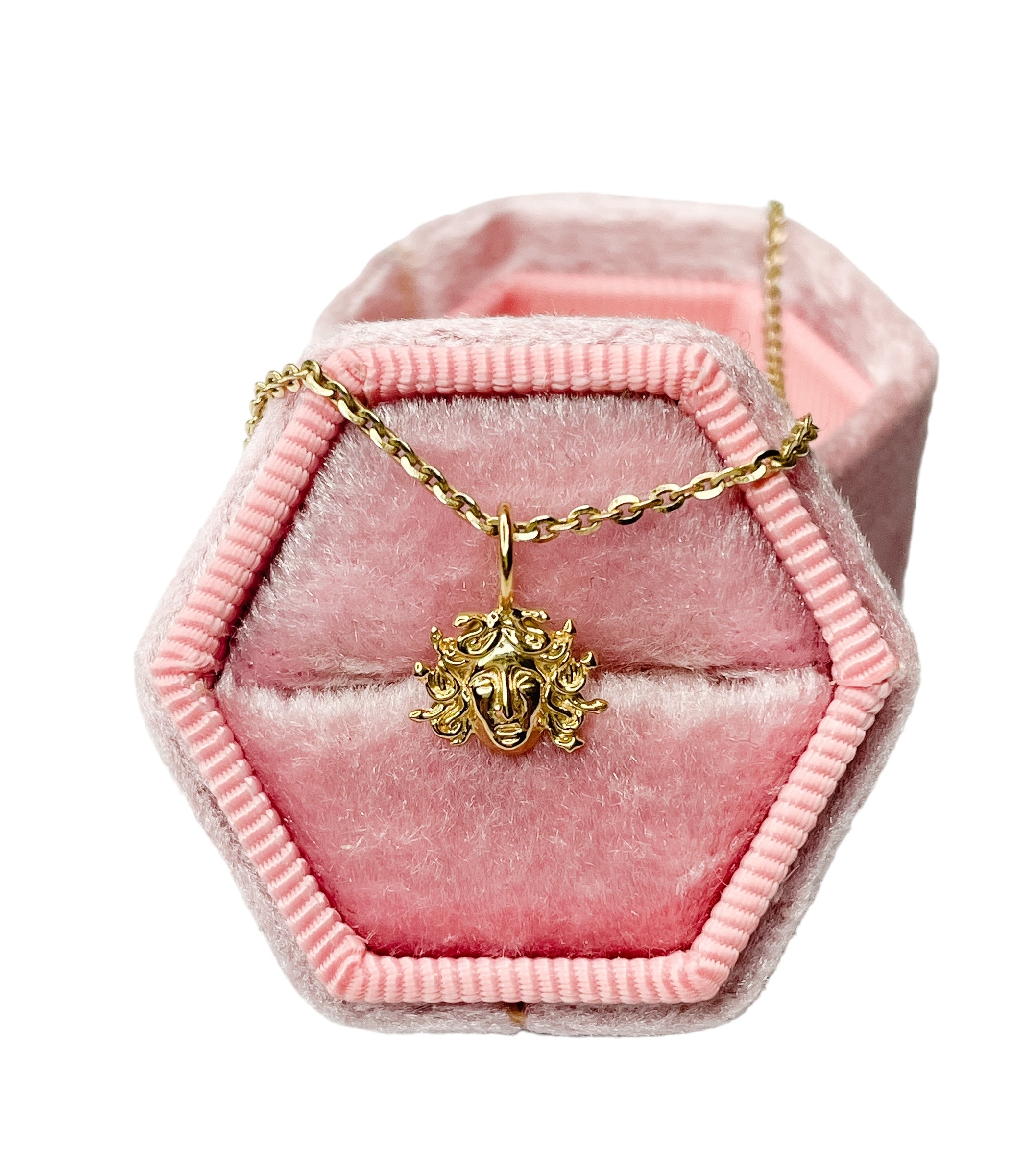 Charms (Medusa)